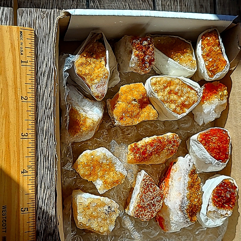 Rock Hounds Collectors Enthusiasts 15 specimens of genuine Citrine